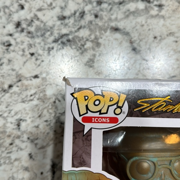 POP! Stan Lee. #07 - Picture 3 of 11